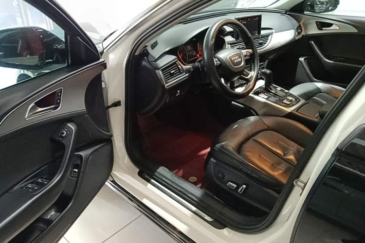 Used Audi A6L 2018 30th Anniversary Edition TFSI Trendy Model Driver Seat
