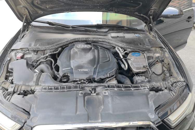 Used Audi A6L 2018 30th Anniversary Edition 35 TFSI Fashion Model Engine Bay