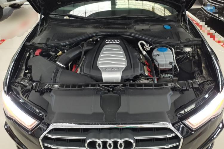 Used Audi A6L 2018 30th Anniversary Edition 30 FSI Style Model Engine Bay