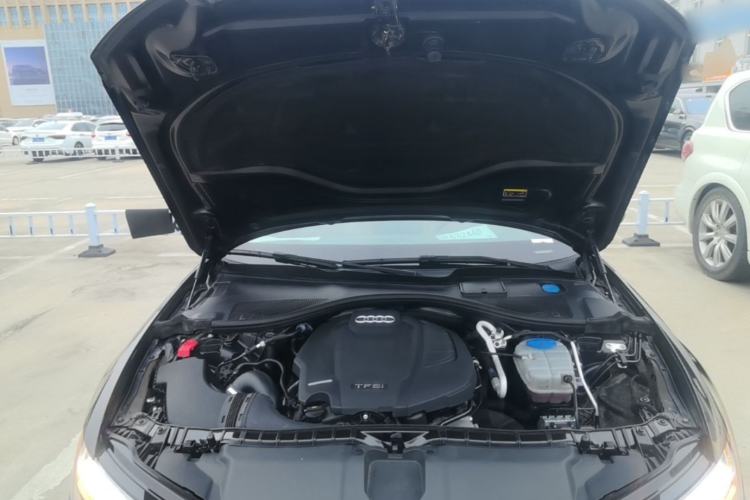 Used Audi A6L 2018 30th Anniversary Edition 35 TFSI Fashion Model Engine Bay