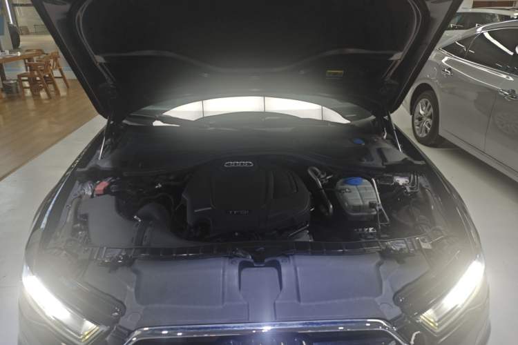 Used Audi A6L 2018 30th Anniversary Edition TFSI Trendy Model Engine Bay