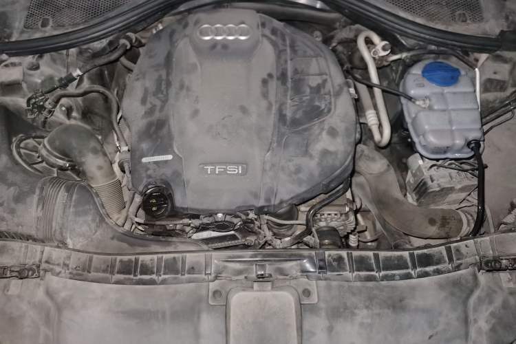 Used Audi A6L 2018 30th Anniversary Edition 35 TFSI Fashion Model Engine Bay