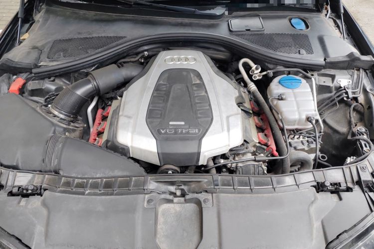 Used Audi A6L 2018 30th Anniversary Edition 45 TFSI quattro Sport model Engine Bay