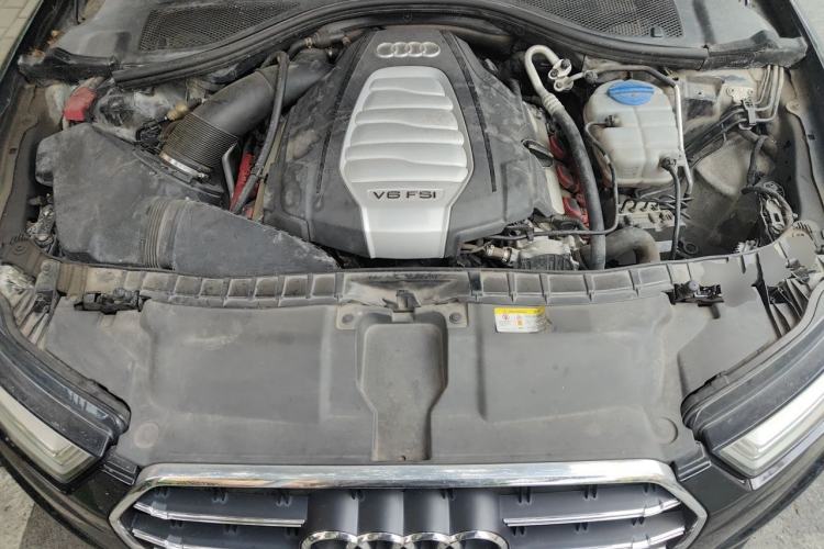 Used Audi A6L 2018 30th Anniversary Edition 30 FSI Style Model Engine Bay