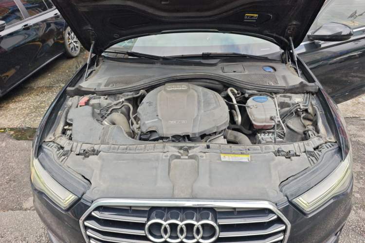Used Audi A6L 2018 30th Anniversary Edition 35 TFSI Fashion Model Engine Bay