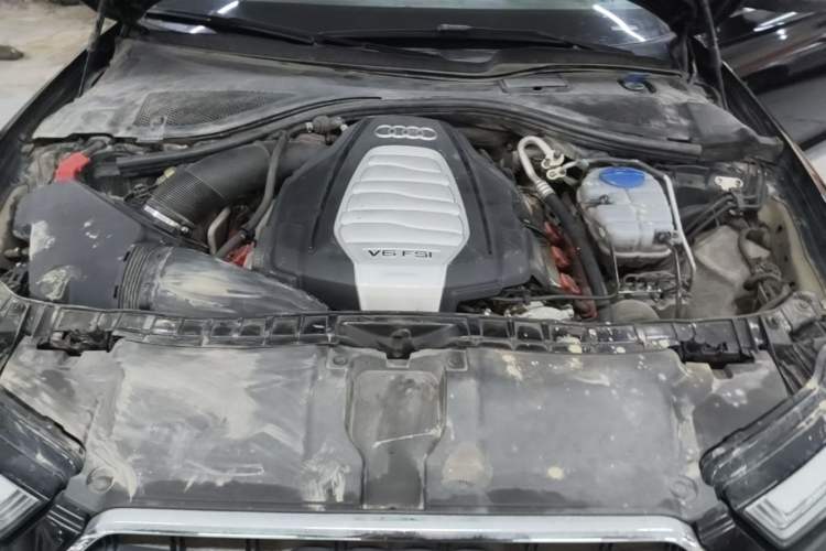 Used Audi A6L 2018 30th Anniversary Edition 30 FSI Style Model Engine Bay