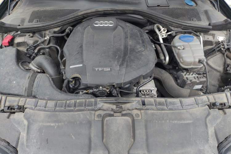 Used Audi A6L 2018 30th Anniversary Edition 35 TFSI Fashion Model Engine Bay
