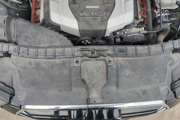 Used Audi A6L 2018 30th Anniversary Edition 45 TFSI quattro Sport model Engine Bay