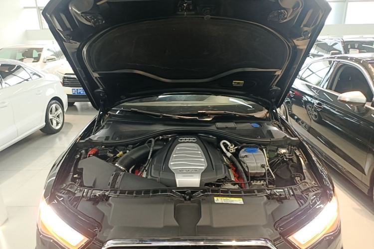 Used Audi A6L 2018 30th Anniversary Edition 30 FSI Style Model Engine Bay