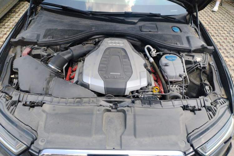 Used Audi A6L 2018 30th Anniversary Edition 45 TFSI quattro Luxury Model Engine Bay