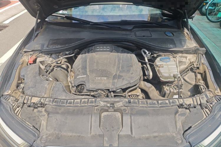 Used Audi A6L 2018 30th Anniversary Edition 35 TFSI Fashion Model Engine Bay