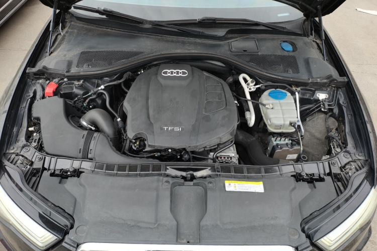 Used Audi A6L 2018 30th Anniversary Edition 35 TFSI Fashion Model Engine Bay