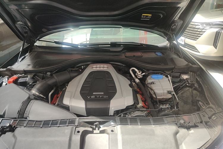 Used Audi A6L 2018 30th Anniversary Edition 45 TFSI quattro Sport model Engine Bay