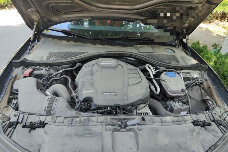 Used Audi A6L 2018 30th Anniversary Edition 35 TFSI Fashion Model Engine Bay