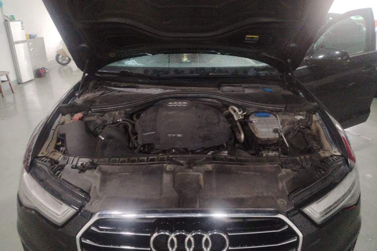 Used Audi A6L 2018 30th Anniversary Edition TFSI Trendy Model Engine Bay