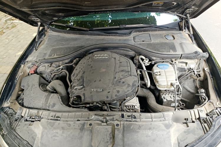 Used Audi A6L 2018 30th Anniversary Edition 35 TFSI Fashion Model Engine Bay