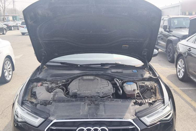 Used Audi A6L 2018 30th Anniversary Edition 35 TFSI Fashion Model Engine Bay