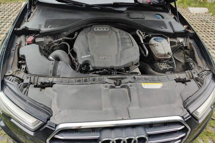 Used Audi A6L 2018 30th Anniversary Edition 35 TFSI Fashion Model Engine Bay