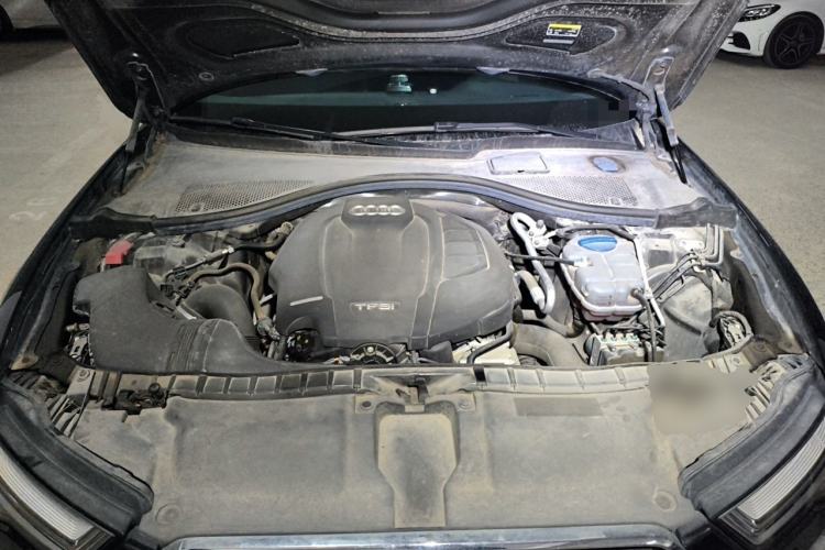 Used Audi A6L 2018 30th Anniversary Edition 35 TFSI Fashion Model Engine Bay