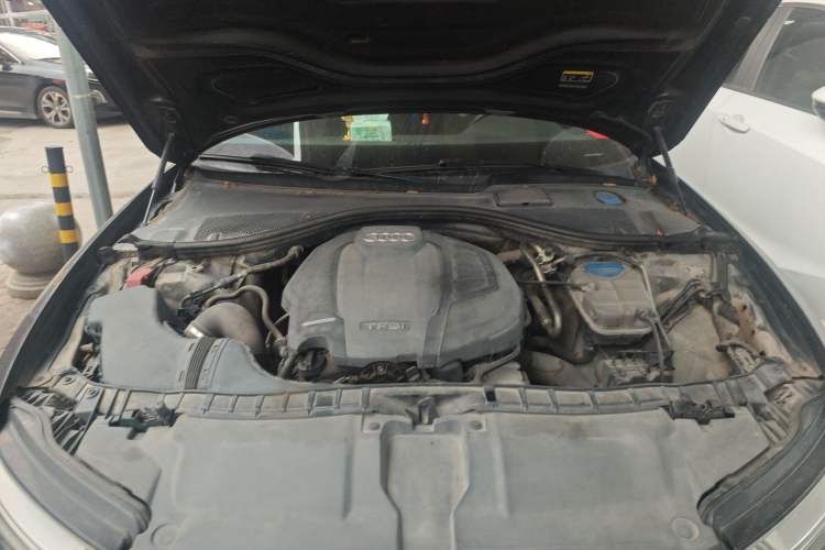 Used Audi A6L 2018 30th Anniversary Edition TFSI Trendy Model Engine Bay