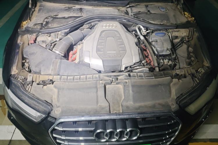 Used Audi A6L 2018 30th Anniversary Edition 45 TFSI quattro Sport model Engine Bay