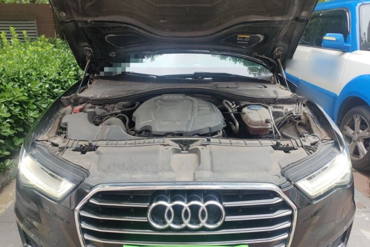 Used Audi A6L 2018 30th Anniversary Edition 35 TFSI Fashion Model Engine Bay