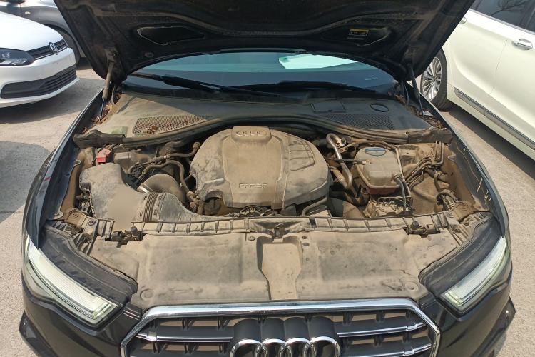 Used Audi A6L 2018 30th Anniversary Edition 35 TFSI Fashion Model Engine Bay