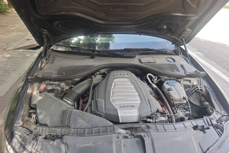 Used Audi A6L 2018 30th Anniversary Edition 30 FSI Style Model Engine Bay