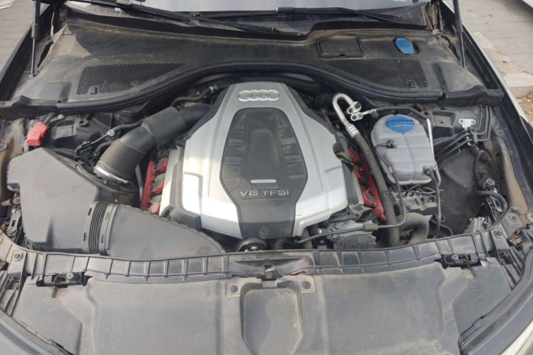 Used Audi A6L 2018 30th Anniversary Edition 45 TFSI quattro Sport model Engine Bay