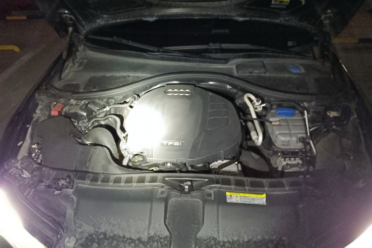 Used Audi A6L 2018 30th Anniversary Edition 35 TFSI Fashion Model Engine Bay