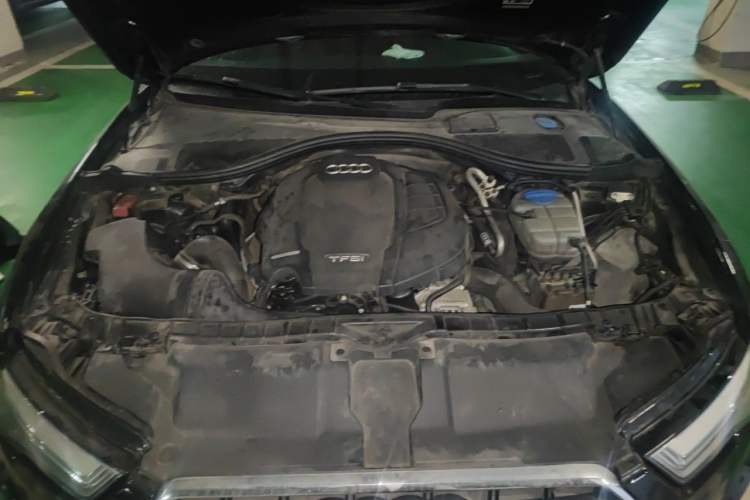 Used Audi A6L 2018 30th Anniversary Edition 35 TFSI Fashion Model Engine Bay