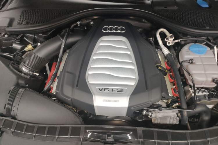 Used Audi A6L 2018 30th Anniversary Edition 30 FSI Style Model Engine Bay