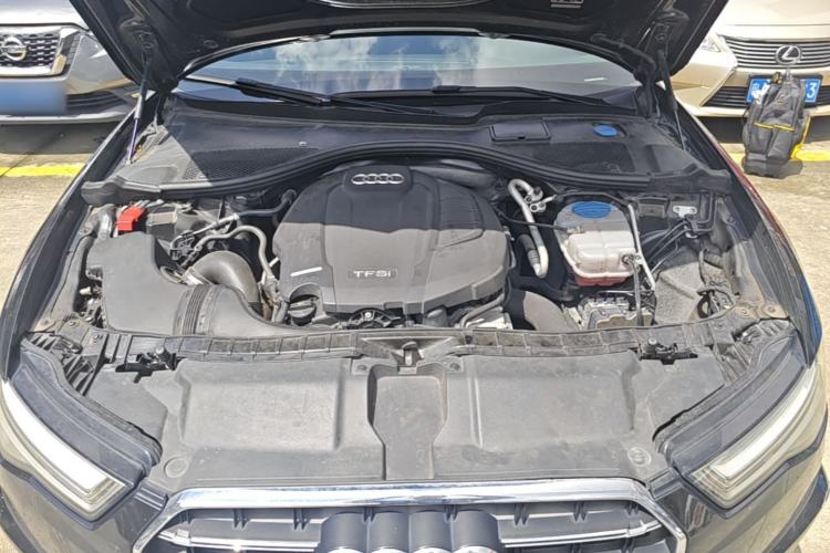 Used Audi A6L 2018 30th Anniversary Edition 35 TFSI Fashion Model Engine Bay
