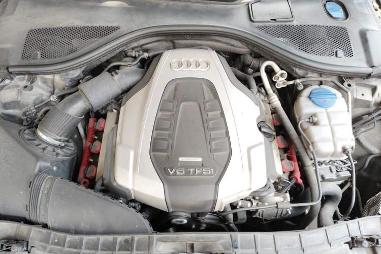 Used Audi A6L 2018 30th Anniversary Edition 45 TFSI quattro Luxury Model Engine Bay