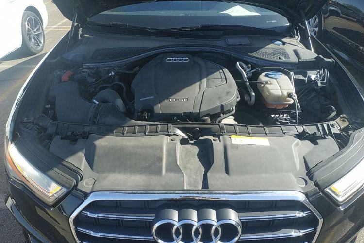 Used Audi A6L 2018 30th Anniversary Edition 35 TFSI Fashion Model Engine Bay