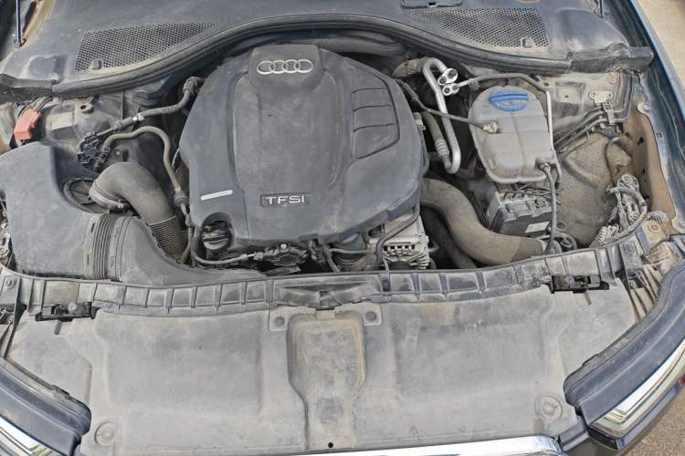 Used Audi A6L 2018 30th Anniversary Edition 35 TFSI Fashion Model Engine Bay