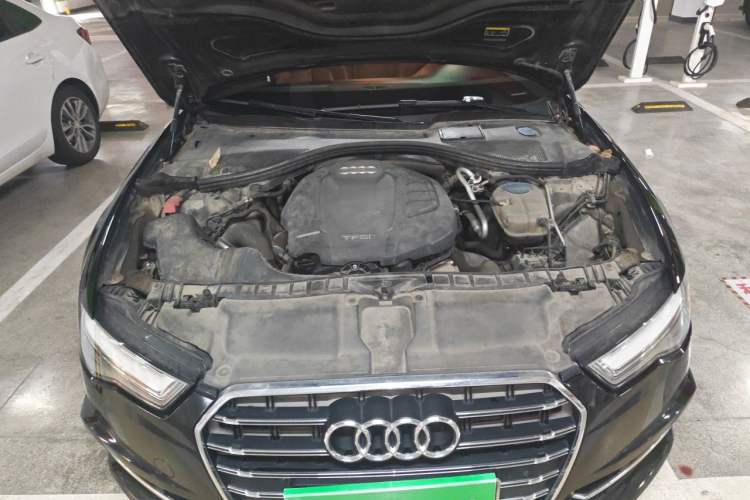 Used Audi A6L 2018 30th Anniversary Edition 35 TFSI Fashion Model Engine Bay