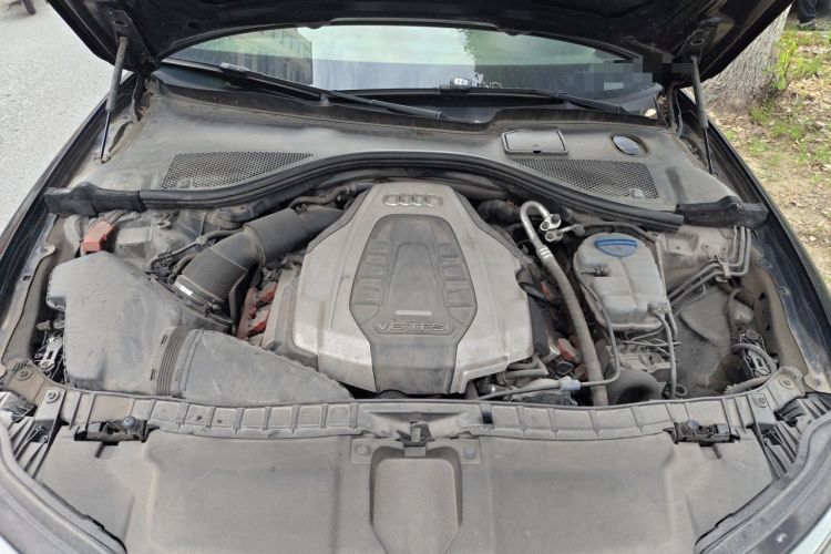 Used Audi A6L 2018 30th Anniversary Edition 45 TFSI quattro Sport model Engine Bay
