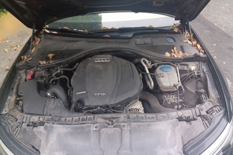 Used Audi A6L 2018 30th Anniversary Edition 35 TFSI Fashion Model Engine Bay