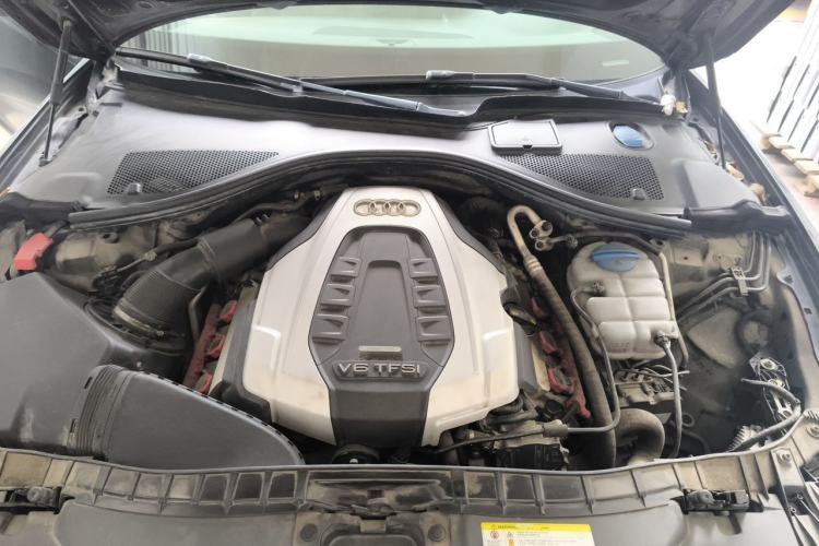 Used Audi A6L 2018 30th Anniversary Edition 45 TFSI quattro Sport model Engine Bay