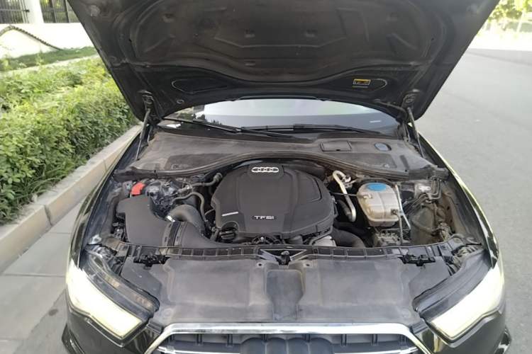 Used Audi A6L 2018 30th Anniversary Edition 35 TFSI Fashion Model Engine Bay