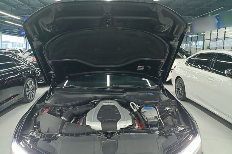 Used Audi A6L 2018 30th Anniversary Edition 45 TFSI quattro Sport model Engine Bay