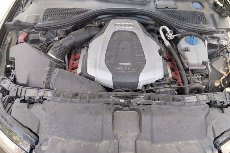Used Audi A6L 2018 30th Anniversary Edition 45 TFSI quattro Sport model Engine Bay
