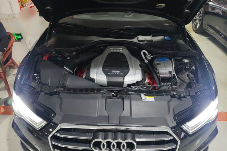 Used Audi A6L 2018 30th Anniversary Edition 45 TFSI quattro Sport model Engine Bay