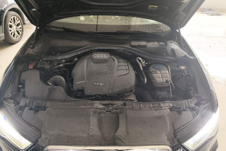 Used Audi A6L 2018 30th Anniversary Edition 35 TFSI Fashion Model Engine Bay