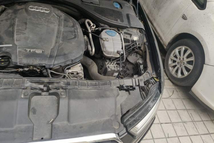 Used Audi A6L 2018 30th Anniversary Edition 35 TFSI Sport Edition Engine Bay Left