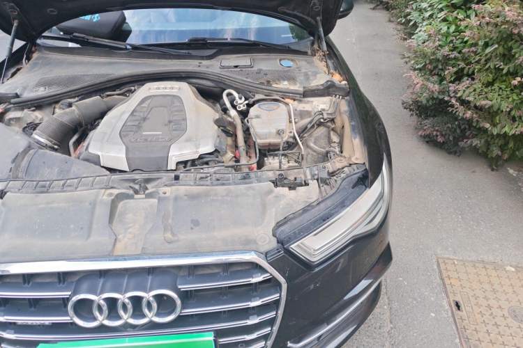 Used Audi A6L 2018 30th Anniversary Edition 45 TFSI quattro Sport model Engine Bay Left
