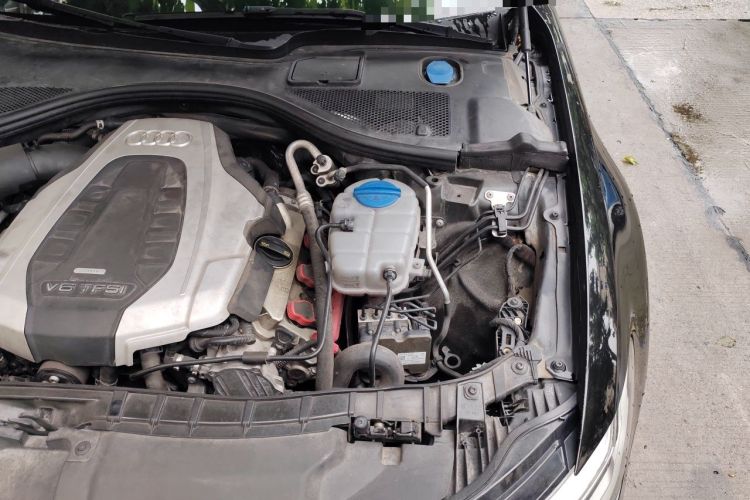 Used Audi A6L 2018 30th Anniversary Edition 45 TFSI quattro Sport model Engine Bay Left