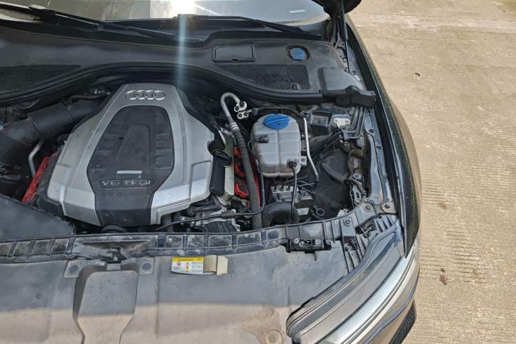 Used Audi A6L 2018 30th Anniversary Edition 45 TFSI quattro Sport model Engine Bay Left