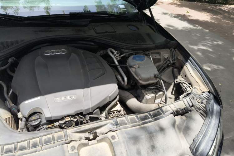 Used Audi A6L 2018 30th Anniversary Edition TFSI Trendy Model Engine Bay Left